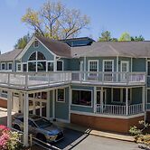 Highland Lake Inn & Resort