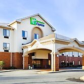 Holiday Inn Express Forest City by IHG