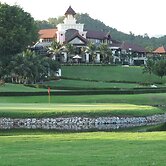 Springfield Village Golf & Spa