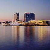 Mövenpick Hotel Amsterdam City Centre