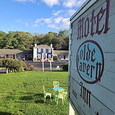 Olde Tavern Motel And Inn