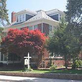 Red Lion Bed & Breakfast