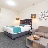 Comfort Inn Deakin Palms