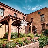 Anniversary Inn - 5th South