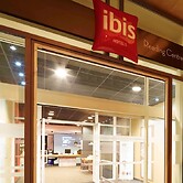 ibis Reading Centre