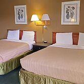 Colonial Inn Dyersville