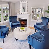 Inn at Harbor Hill Marina