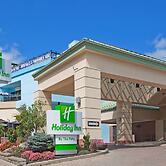Holiday Inn Niagara Falls - By The Falls by IHG