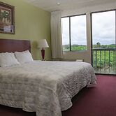 Port Labelle Inn & Conference Center