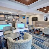 Holiday Inn Express Woodbridge by IHG