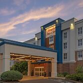 Hampton Inn & Suites Plymouth