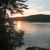 Kiwassa Lake Bed & Breakfast