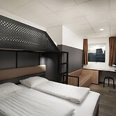 Hotel Cabin