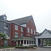 Comfort Inn & Suites Hampton near Coliseum