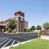 La Quinta Inn & Suites by Wyndham Lubbock North