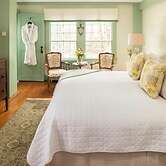 Waldo Emerson Inn