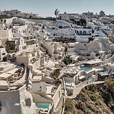 Mystique, a Luxury Collection Hotel, Santorini