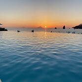 Therasia Resort Sea & Spa - The Leading Hotels of the World