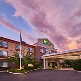 Holiday Inn Express Hotel & Suites Medford-Central Point by IHG