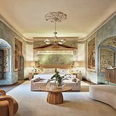 Hospes Palacio del Bailío, a Member of Design Hotels