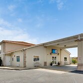 Motel 6 Hinesville, GA