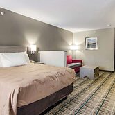 Quality Inn & Suites Grove City - Outlet Mall