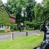 Trivelles Waterhall Country Hotel - Gatwick