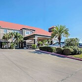 La Quinta Inn & Suites by Wyndham Corpus Christi Airport