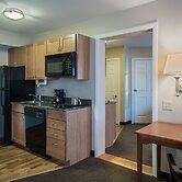 Candlewood Suites Windsor Locks Bradley Arpt by IHG