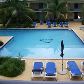 Royal Islander Hotel