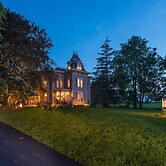 Sutherland House Victorian Bed & Breakfast