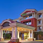 Holiday Inn Express & Suites Las Vegas SW - Spring Valley by IHG