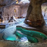 The Fox Hotel and Suites