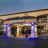 Days Inn & Suites by Wyndham Artesia
