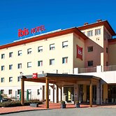 ibis Como