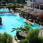 Peridis Family Resort