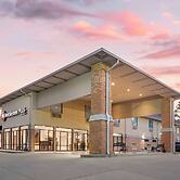 Best Western Plus Two Rivers Hotel & Suites