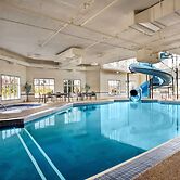 Days Inn & Suites by Wyndham Strathmore