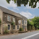 Hunters Hall Tetbury by Greene King Inns