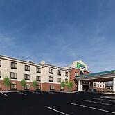 Holiday Inn Express Hotel & Suites Greensboro - East by IHG
