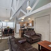 Sweetwater Lift Lodge