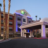 Holiday Inn Express & Suites Yuma by IHG