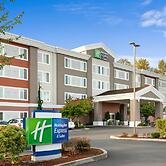 Holiday Inn Express & Suites Marysville by IHG