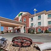 Holiday Inn Express & Suites East Amarillo by IHG