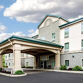 Quality Inn & Suites Fishkill South near I-84