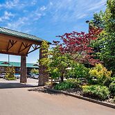 Best Western Plus Hartford Lodge