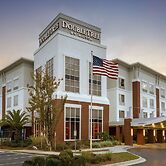 DoubleTree by Hilton Hotel Savannah Airport