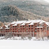 Nita Lake Lodge