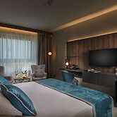 Rosslyn Central Park Hotel