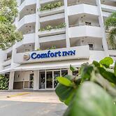 Comfort Inn & Suites Levittown